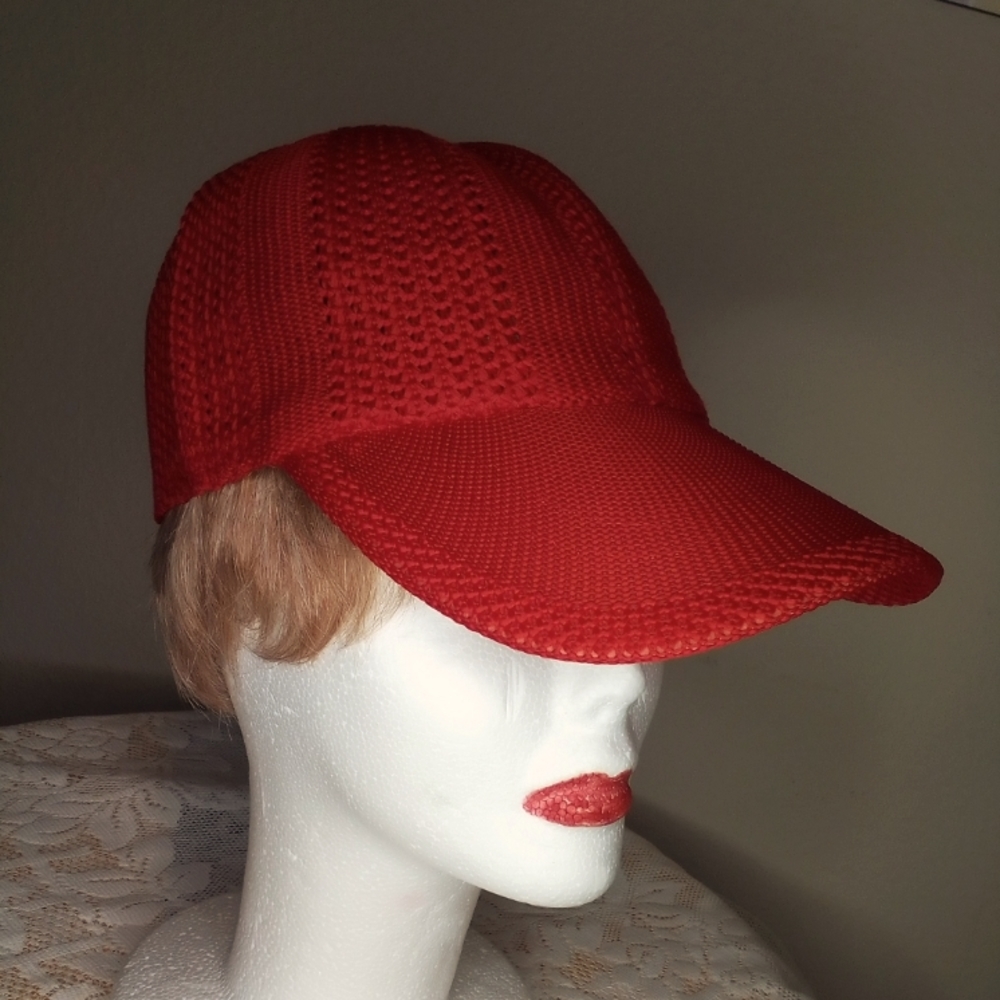 RED ADJUSTABLE THROWBACK CAP NWOT
